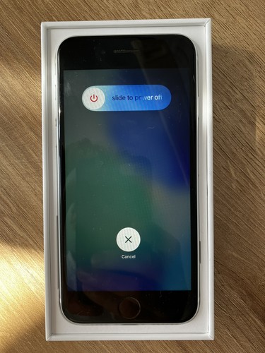 Apple iphone 2020 - iphone, se